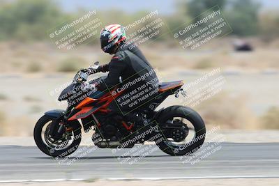 media/May-05-2025-Moto Forza (Mon) [[3c1838c5e5]]/2-B Group/Session 3 (Panning Test Turn 14 Inside)/